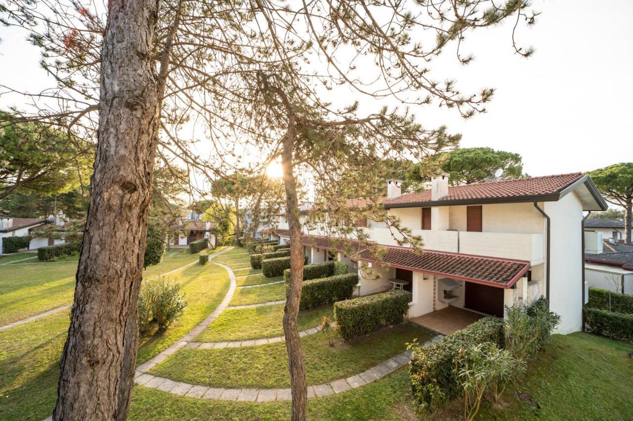 Villaggio Club Dei Pini Бибионе Экстерьер фото