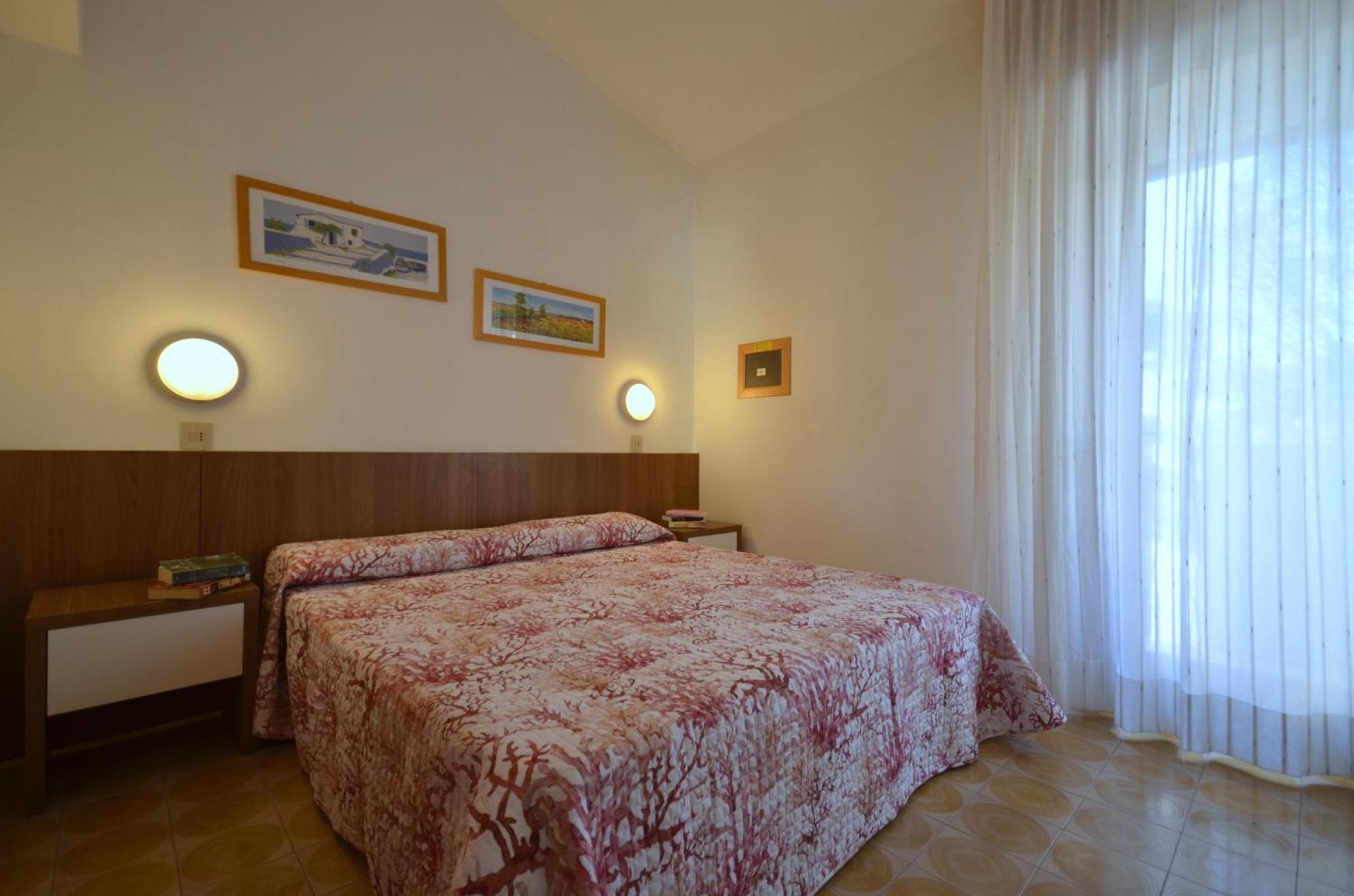 Villaggio Club Dei Pini Бибионе Экстерьер фото