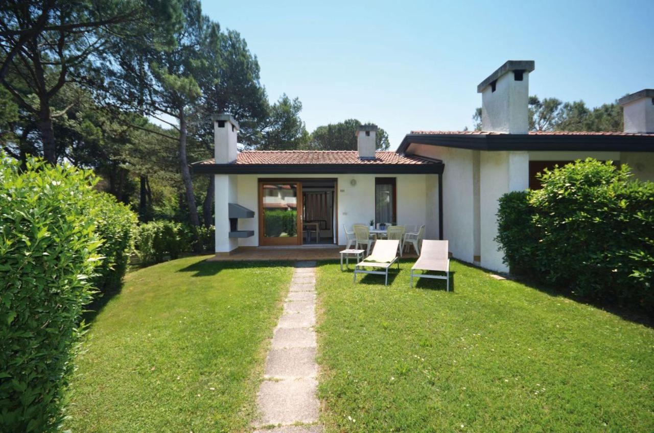 Villaggio Club Dei Pini Бибионе Экстерьер фото